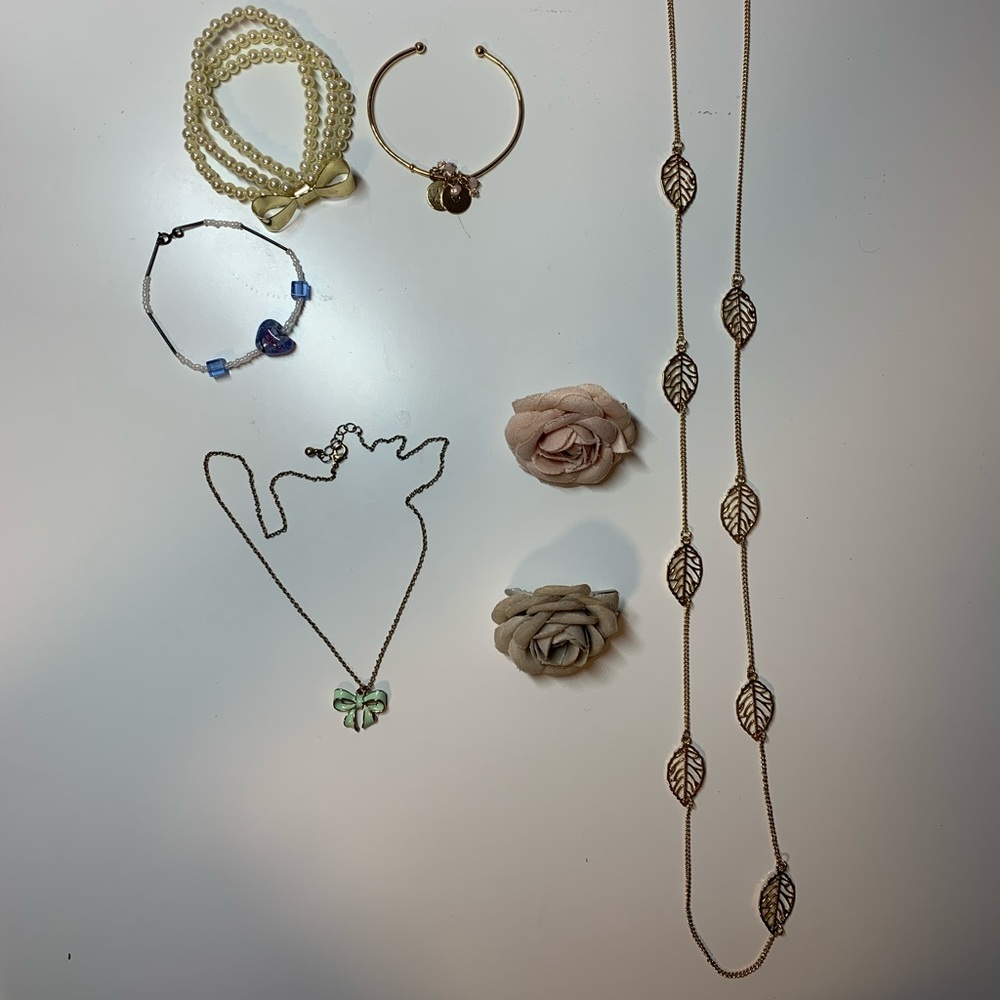 Assorted Jewellery
